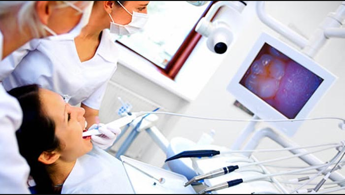 Roof of Mouth Hurts When Swallowing: Causes, Symptoms, and Effective Remedies