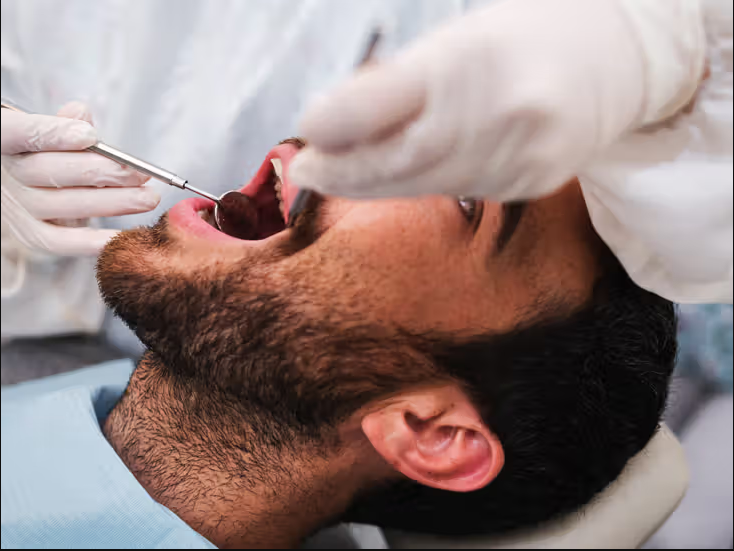 Why Does Roof of My Mouth Hurt When I Eat