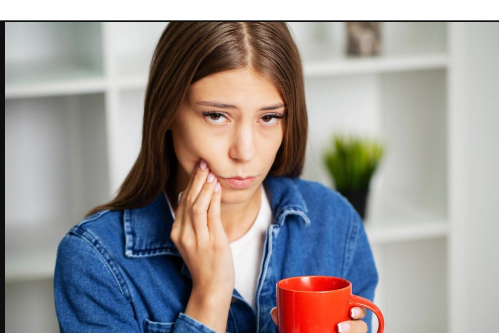 Back Roof of Mouth Hurts When I Swallow Treatment: Causes, Remedies, and Prevention